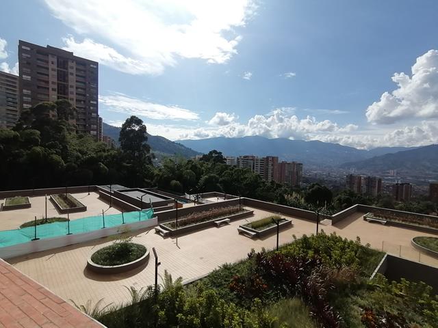Fotos de LOMA DEL ESCOBERO CERCA A CITY PLAZA