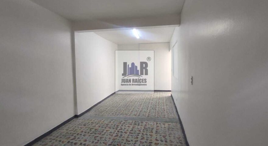 Fotos de LA PLANTA, POR LA LOCERIA 