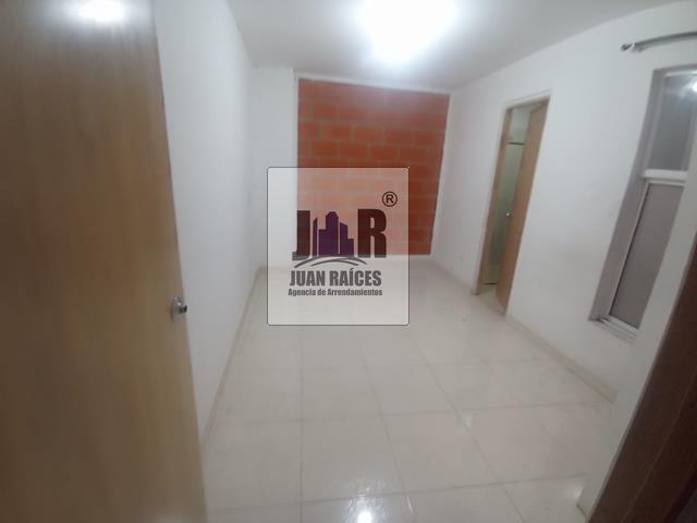 Fotos de LA MINA CERCA AL COLEGIO COMERCIAL