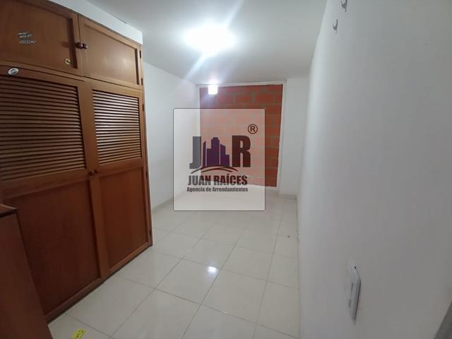Fotos de LA MINA CERCA AL COLEGIO COMERCIAL
