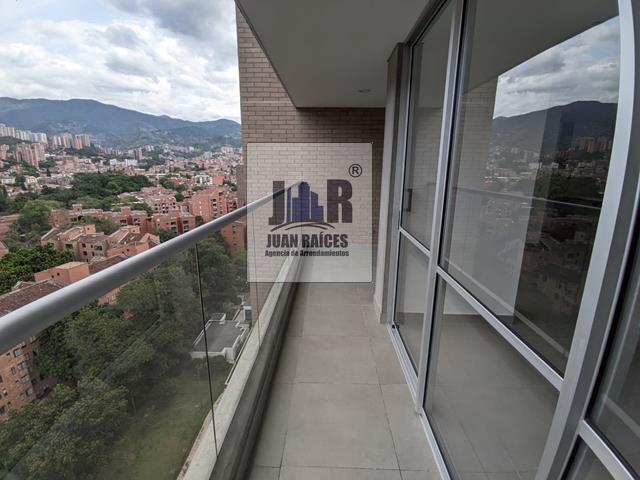 Fotos de ZUÑIGA