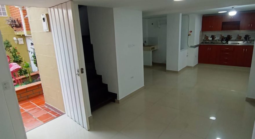 Fotos de PRADOS DE SABANETA
