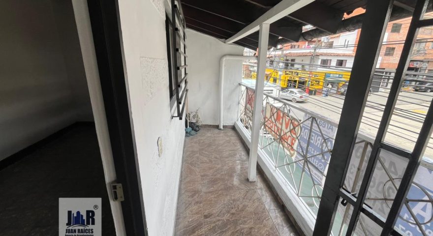 Fotos de FRENTE AL CENSA POR LA BOMBA PRIMAX
