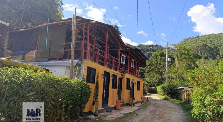Fotos de LA MONTOYA
