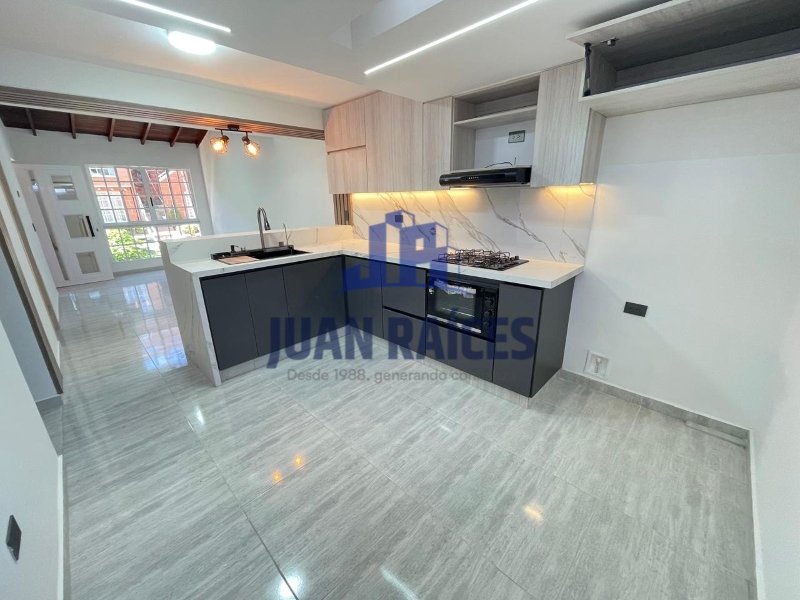 Casa en Arriendo en Zuñiga Cod 6973