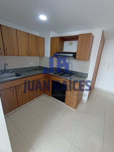 Apartamento en Arriendo en ZONA CENTRO – SABANETA Cod 6996