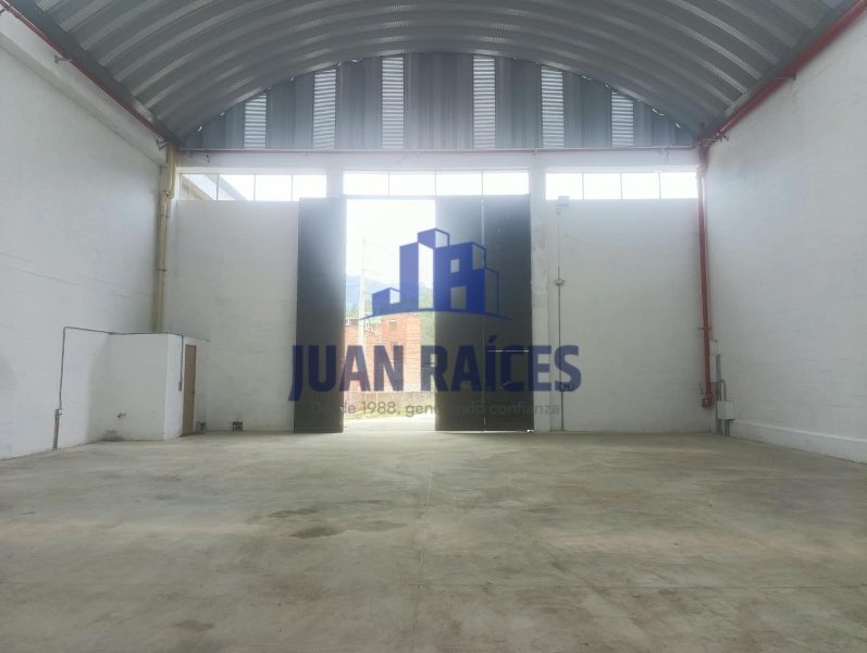 Bodega en Arriendo en VEREDA LA MIEL Cod 7072