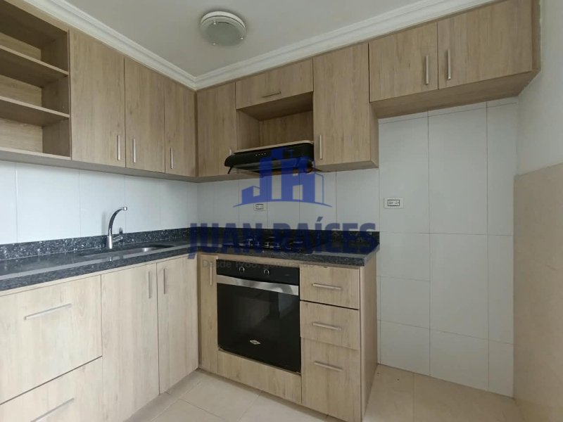 Apartamento en Arriendo en VEREDA LA RAYA Cod 7055