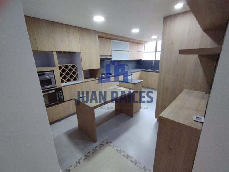 Apartamento en Arriendo en Jardines Cod 5556