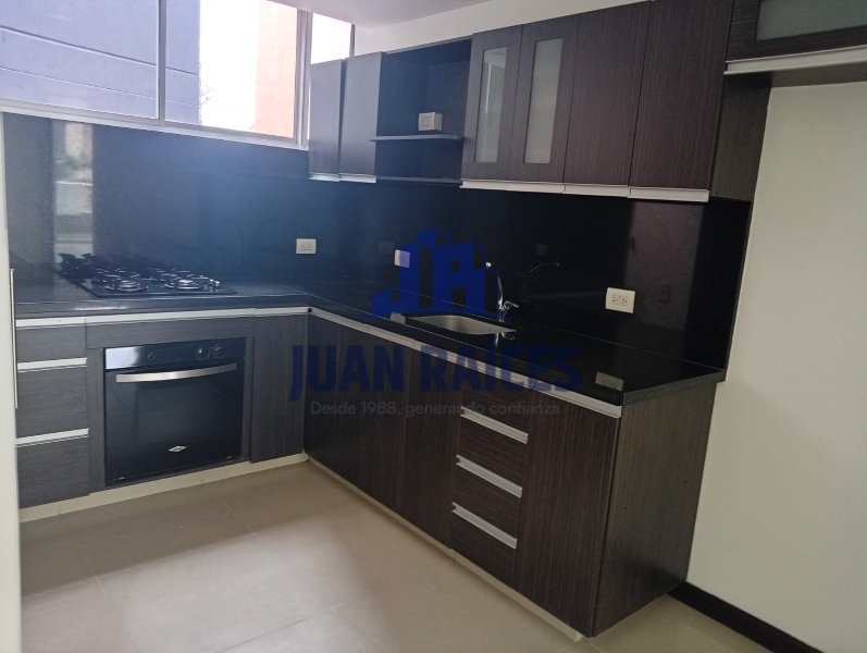Apartamento en Arriendo en Zuñiga Cod 7094