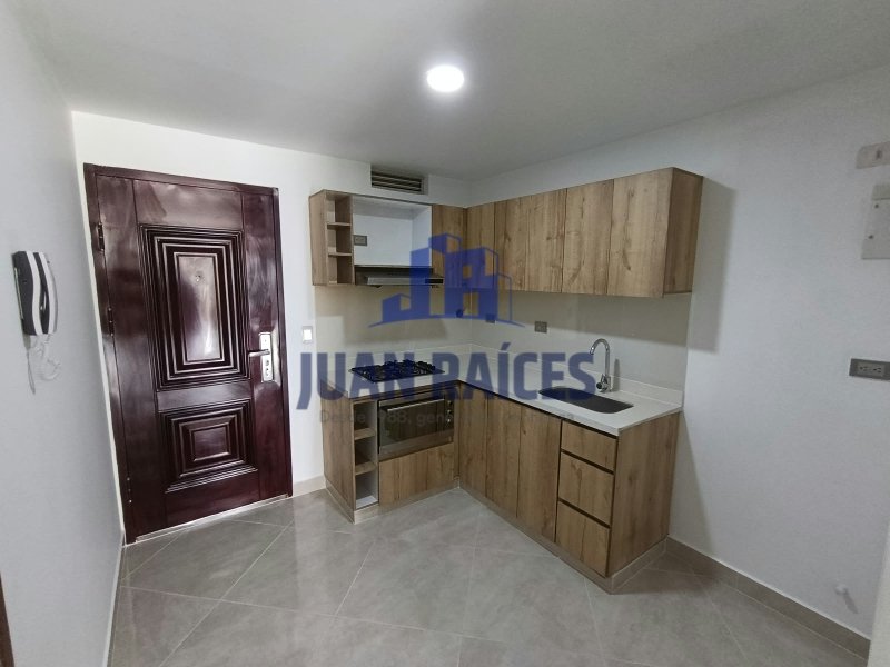 Apartamento en Venta en LA PLANTA Cod 7121